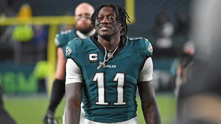 AJ Brown Injury Update: Whats the Latest Word? Find Out If Hes In or Out!