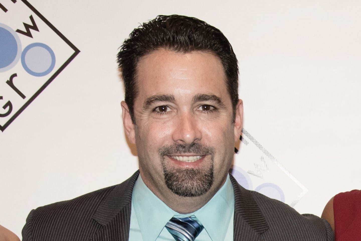 Lou Merloni: Heres how to know about the former Red Sox player and how he is doing now.