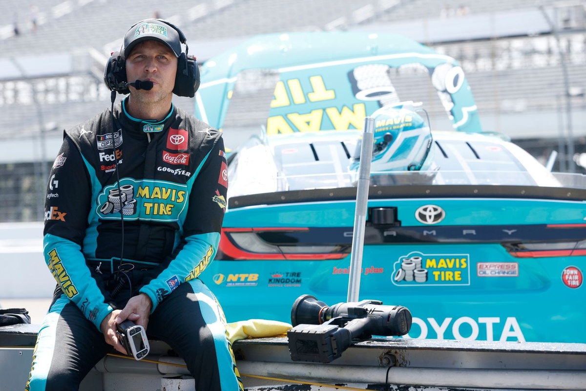 Disaster for Denny Hamlin: He Qualifies Last for the Playoff Opener, Whats Next at Atlanta?