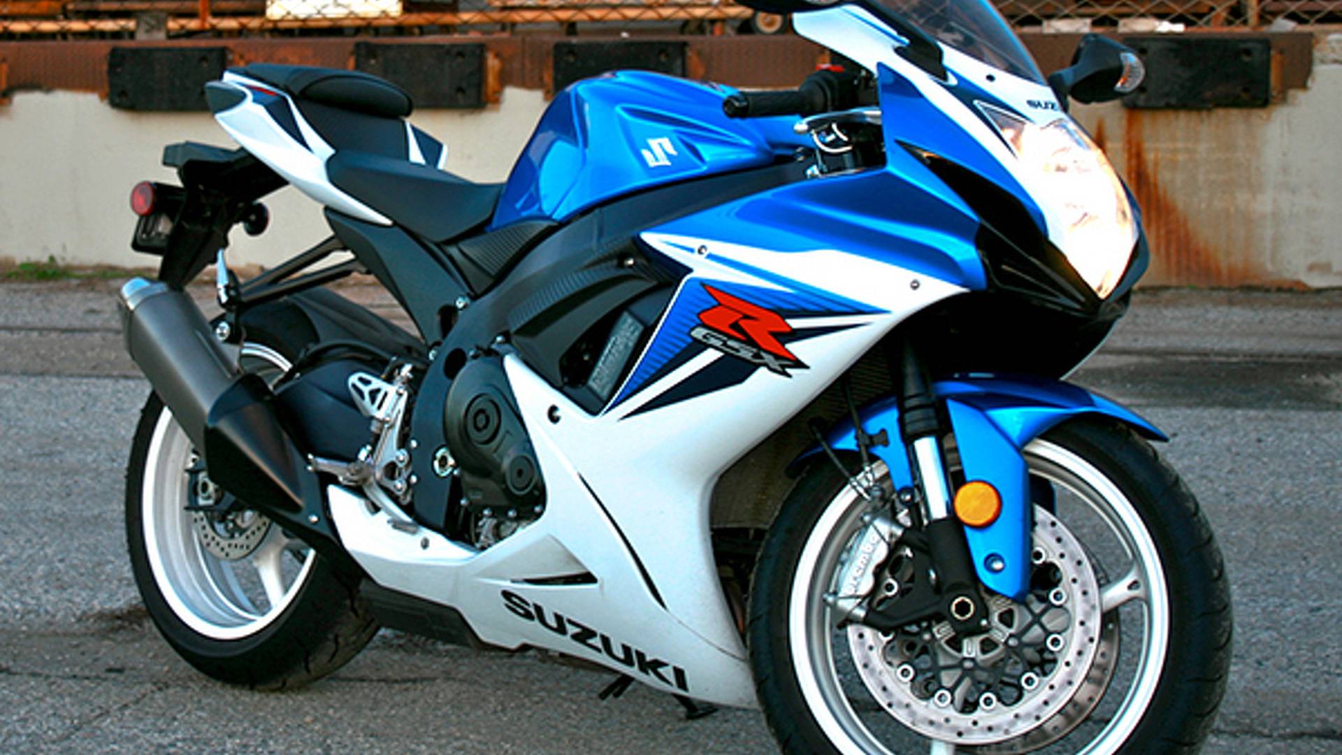 Thinking of a 2006 Suzuki GSXR600? Read This Before You Buy It!