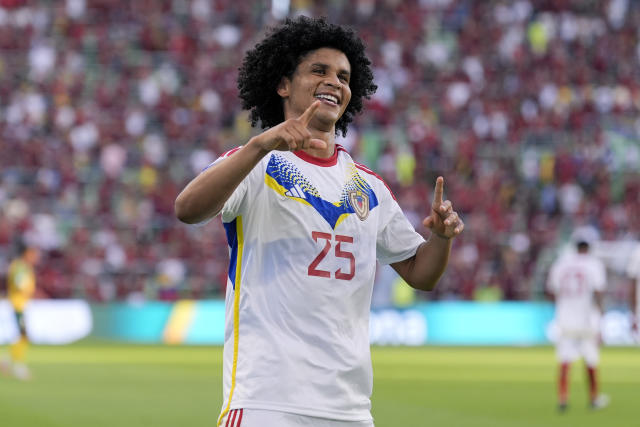 Who is Eduard Bello? A Quick Look at His Football Journey