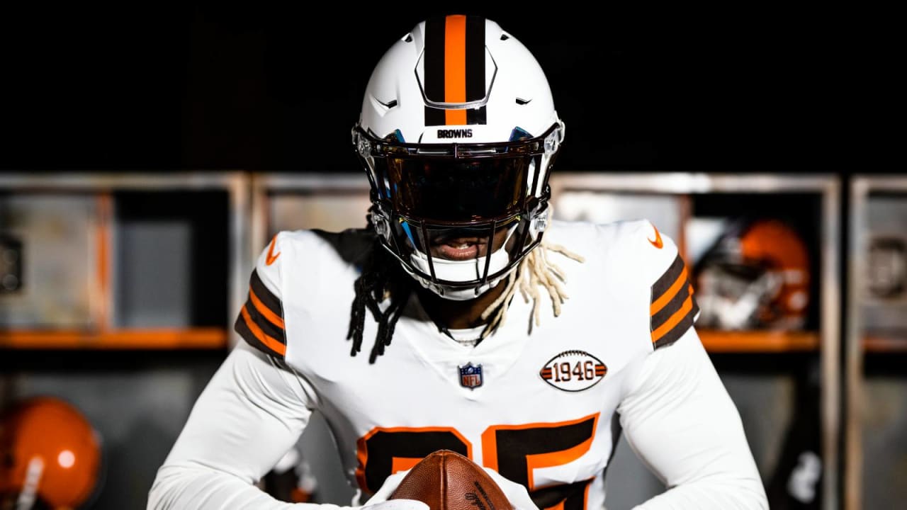 Cleveland Browns New Helmet: Check Out the Cool New Look for the Season!