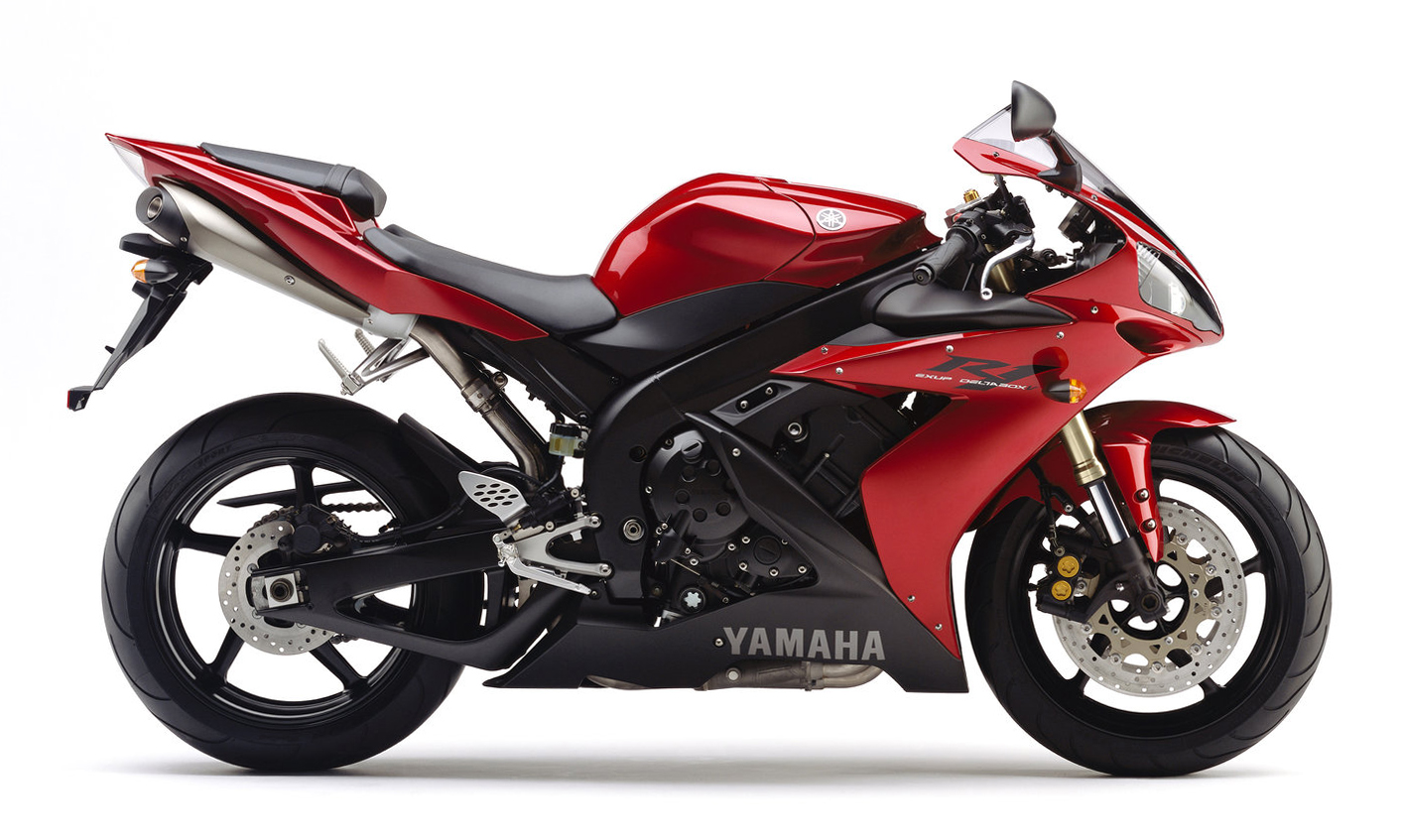Yamaha R1 Dry Weight: How Light is This Superbike?