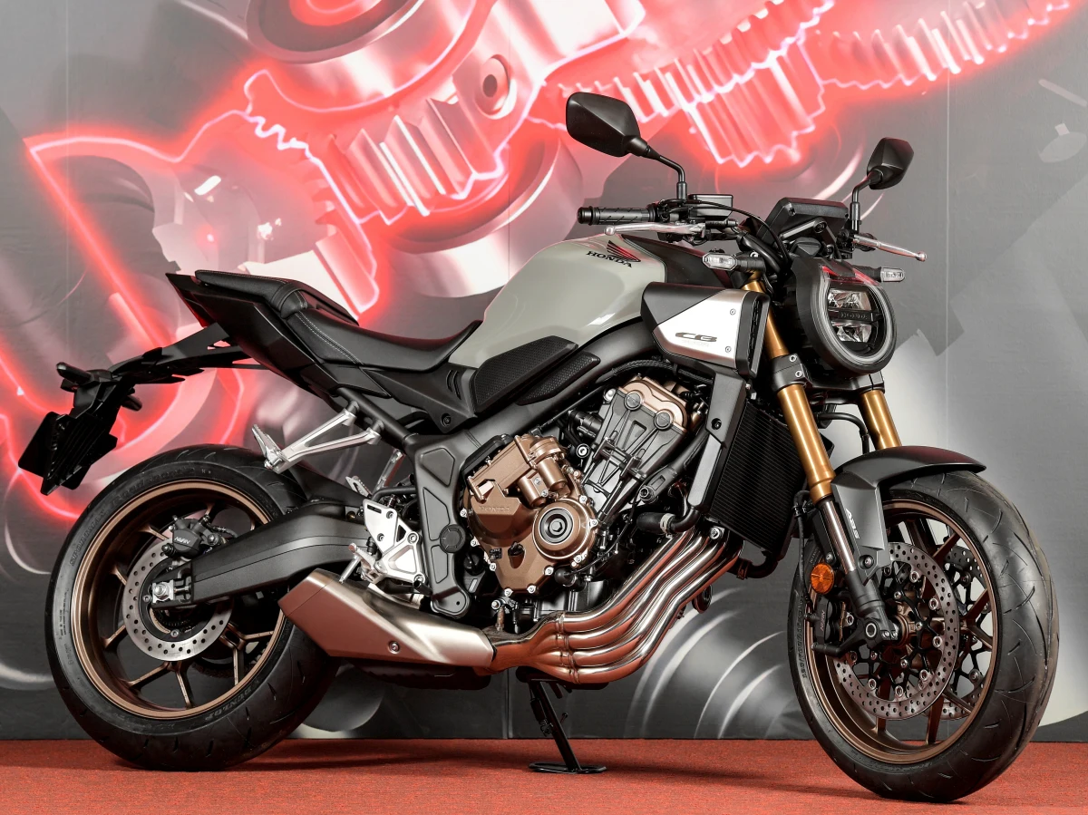 Get the Latest on the 2024 Honda CB650R E-Clutch Price and Availability