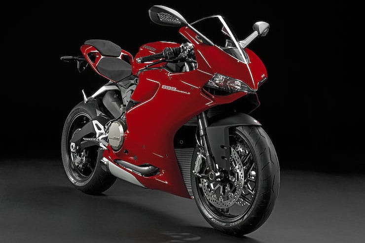 2014 Ducati Panigale 899 Review: Is This Superbike Still Worth Buying?
