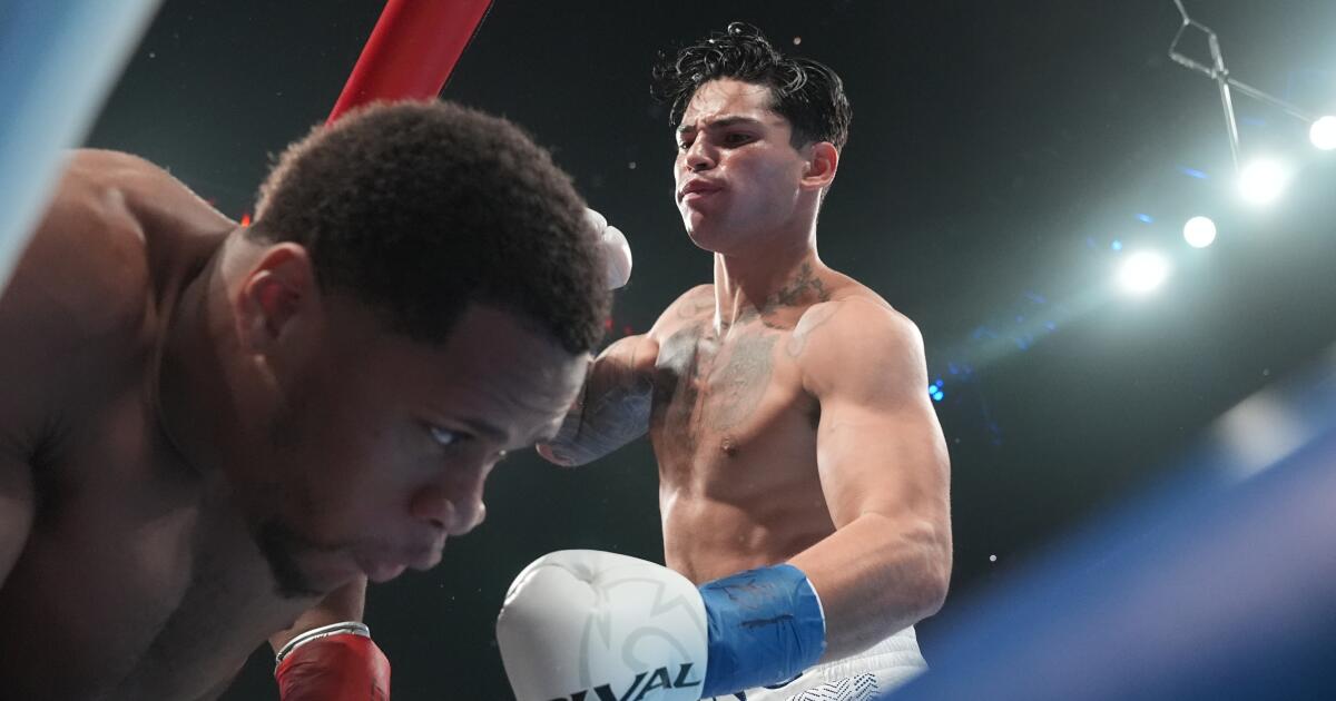 What time does Ryan fight tonight? Check the schedule and dont miss the action!