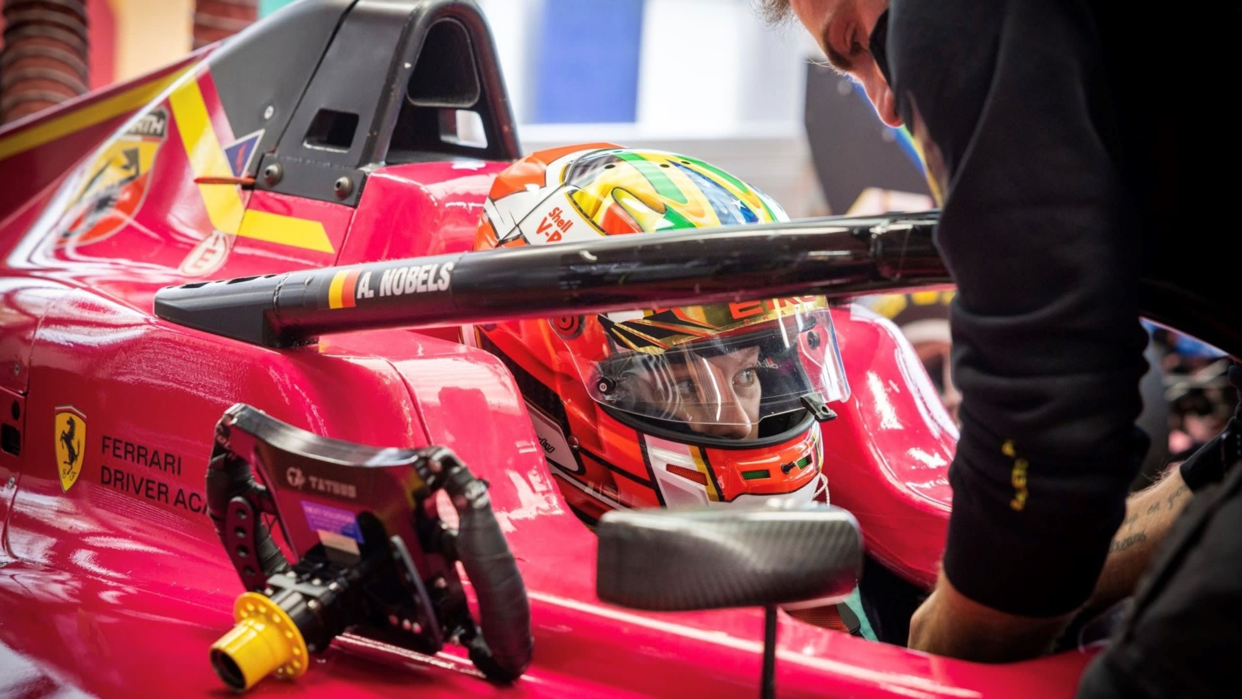 Top Drivers in Formula 4 Car Race: Get to Know the Rising Stars of Motorsport!