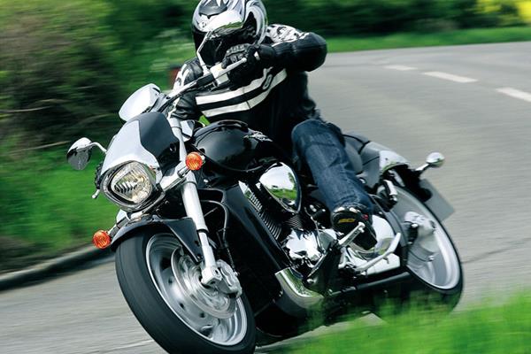 Suzuki Intruder M1800 Specs (Is This Powerful Cruiser Right for You?)