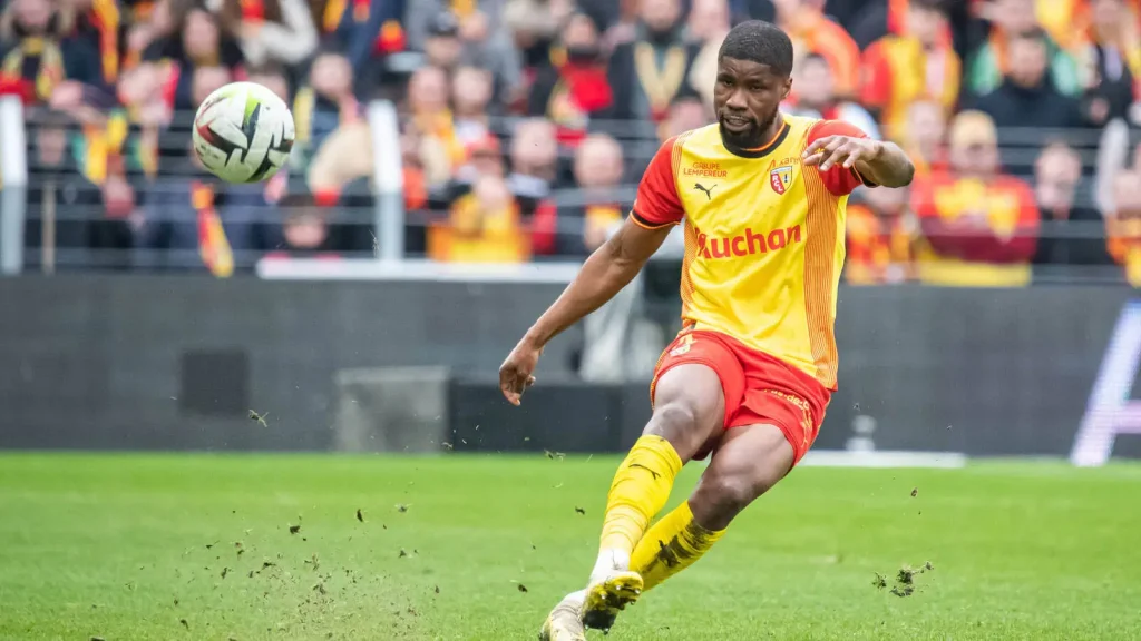 Lyon vs Lens: Who Will Win? Expert Predictions & Analysis!