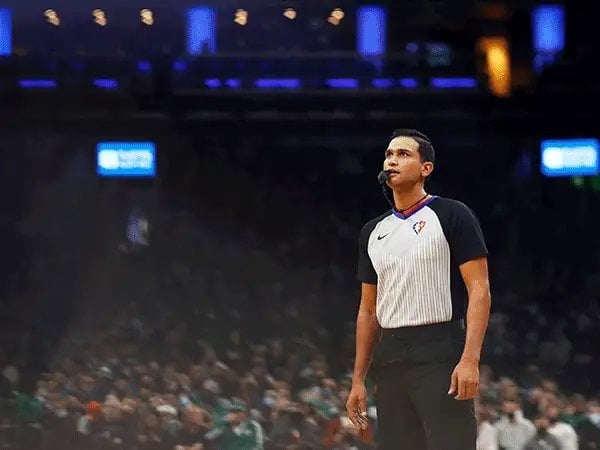How to Become an NBA Referee (Plus the NBA Referee Pay).