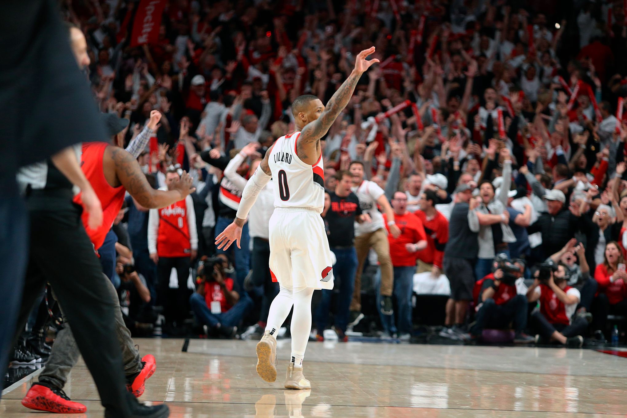 Damian Lillard Wave: See the NBA Stars Signature Goodbye Move!