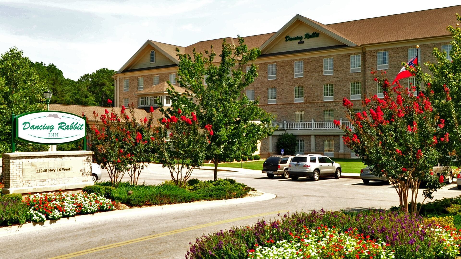 What makes the Dancing Rabbit Hotel in Philadelphia MS special? Discover its unique features and charm.