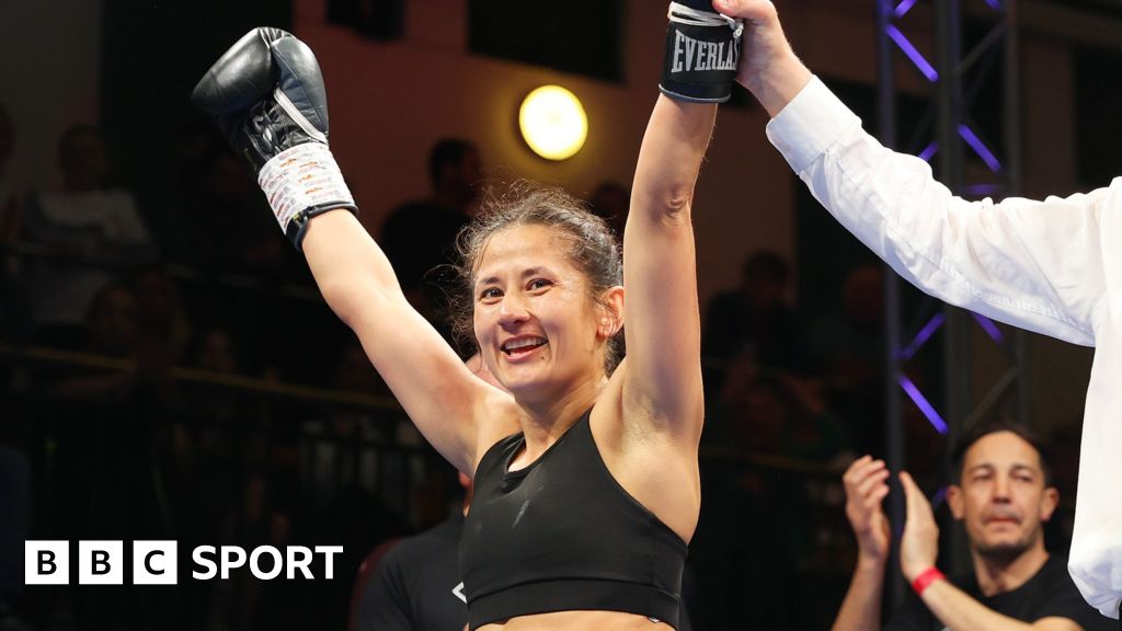 Who is Nina Hughes boxer? Get to know this exciting female boxing champion.