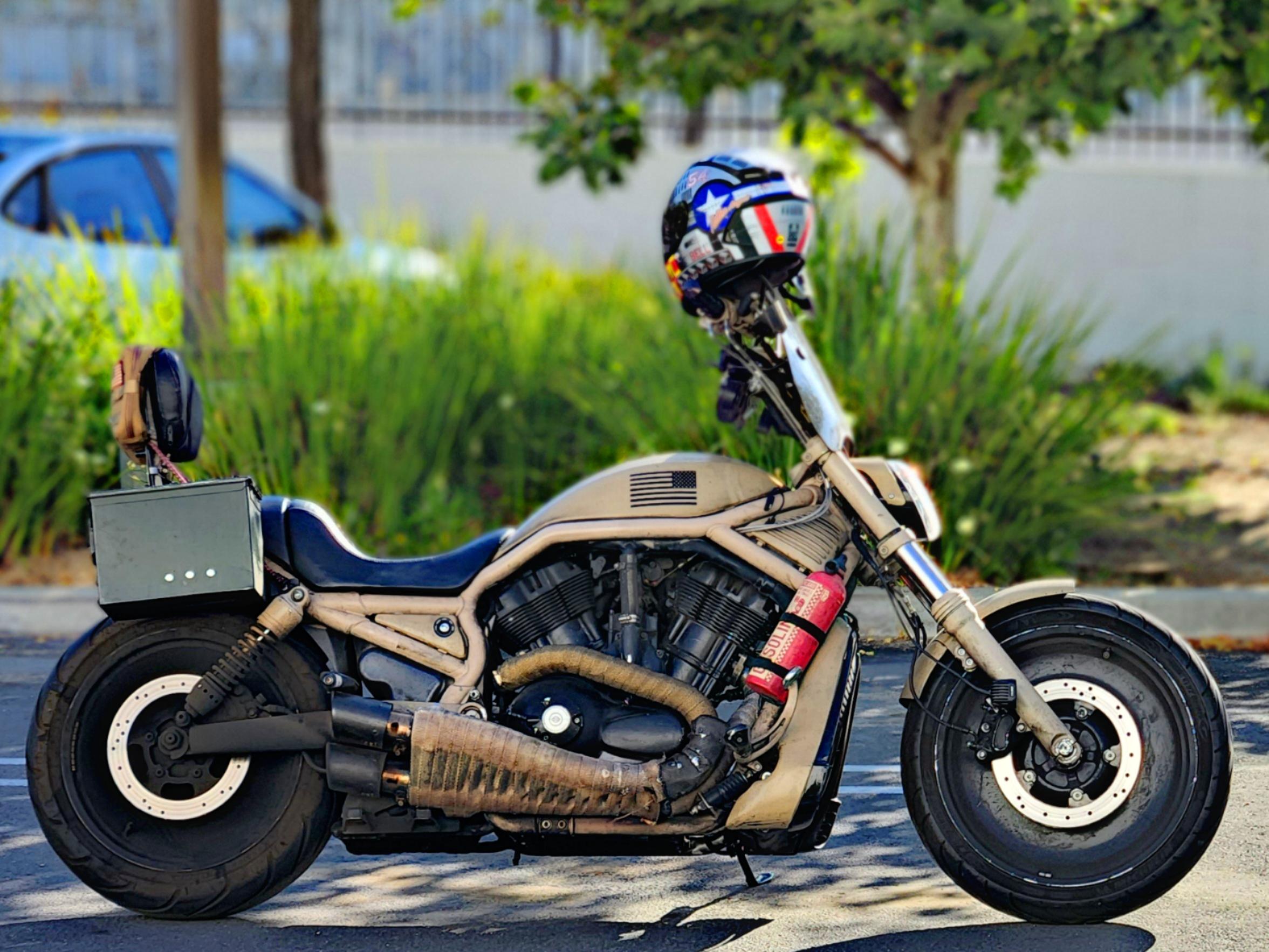 Want a cool harley custom vrod? Check out these awesome mod ideas now!