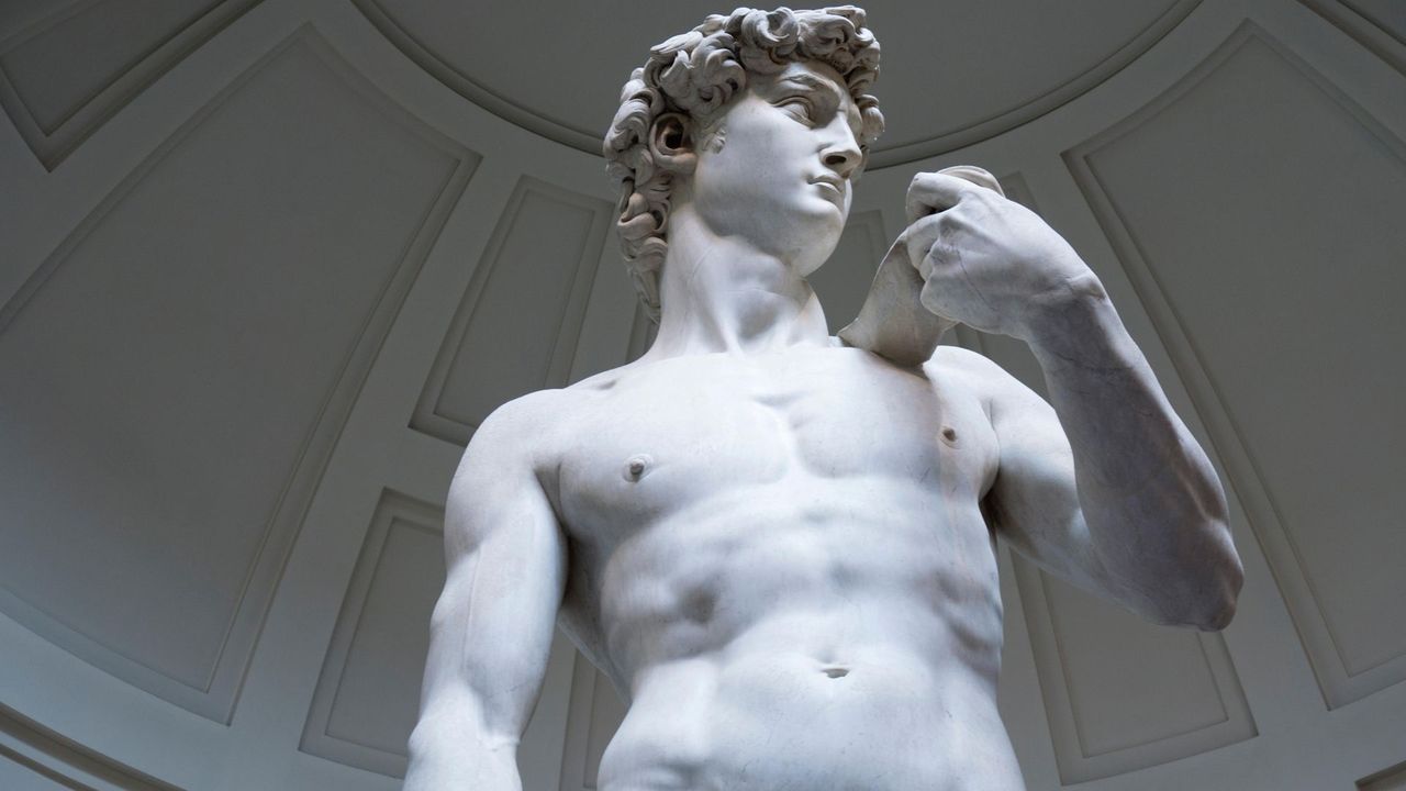 Why is the oiled up man aesthetic so popular? We explore the visual appeal.