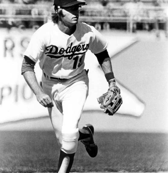 Curious about Bill Russell MLB stats? Take a detailed look back at his long Dodgers career.