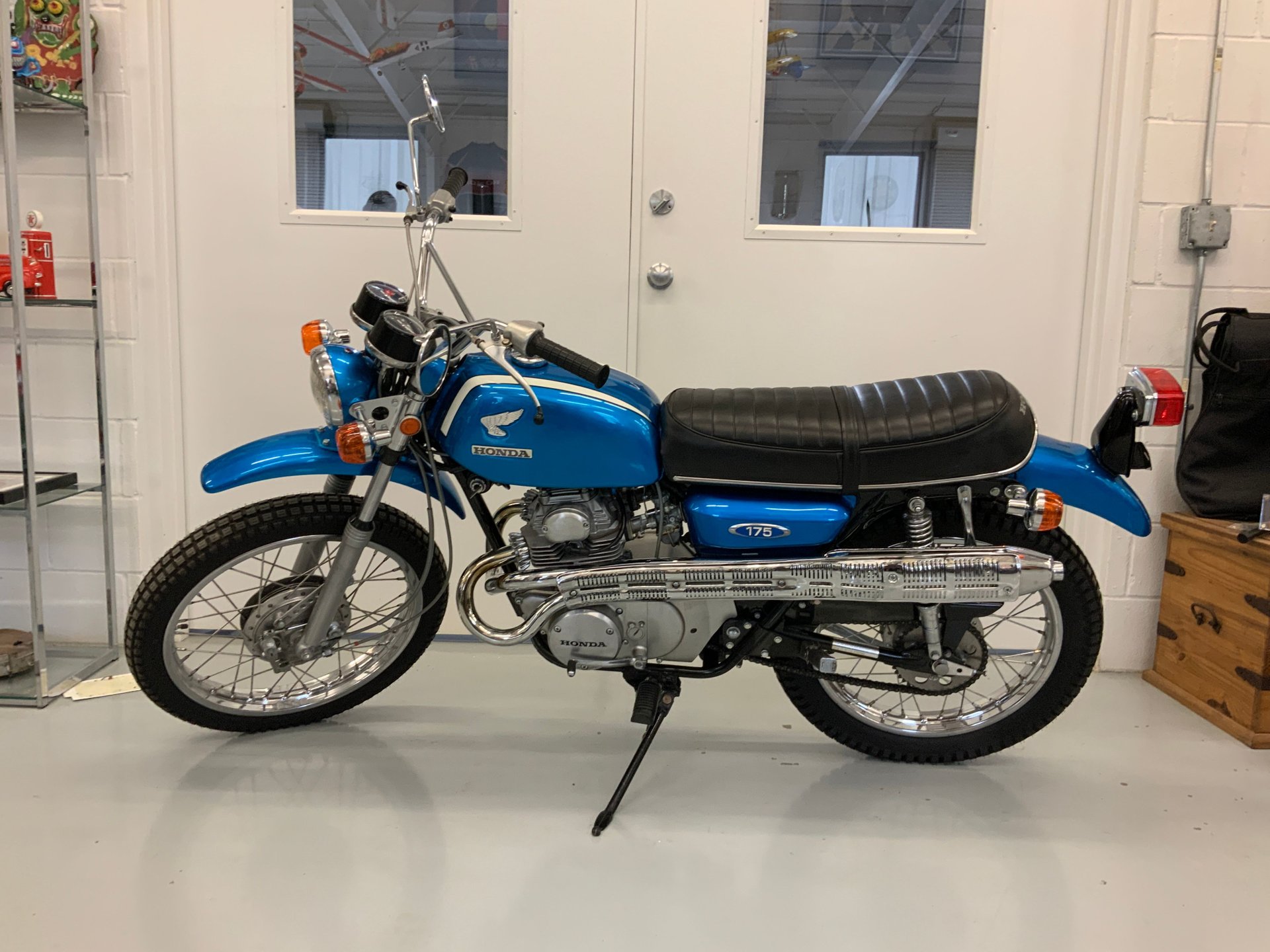 Thinking about a 1969 honda cl 175? (Heres why its a great classic bike choice!)