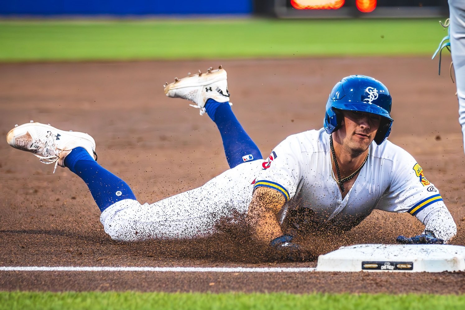 Looking for a brooks lee scouting report? Find out his strengths and weaknesses with this analysis.