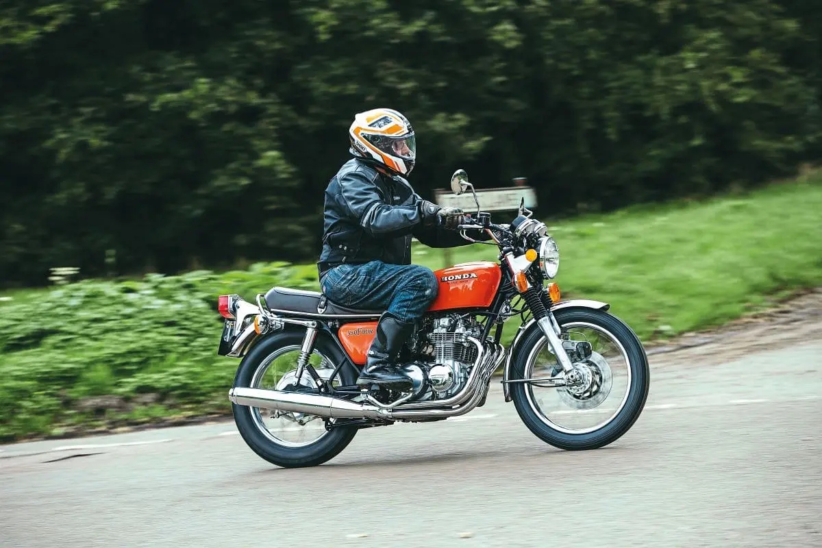 Want a honda 550 four super sport? Here are 5 reasons why its a great classic bike choice.