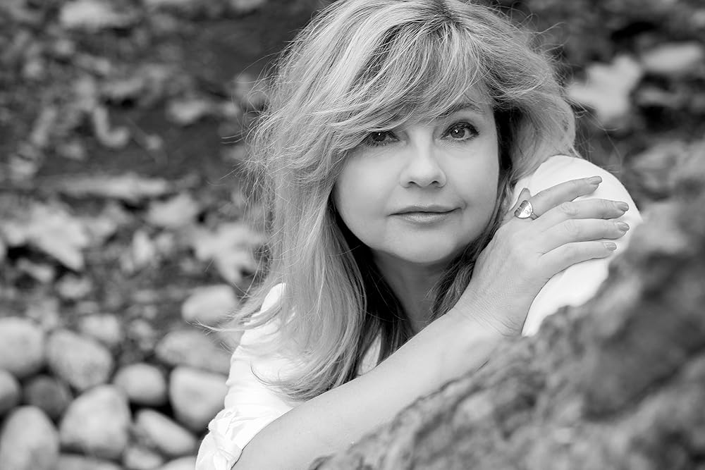 Who is Karen M. Waldron? (Find out everything about her life and her work right now!)