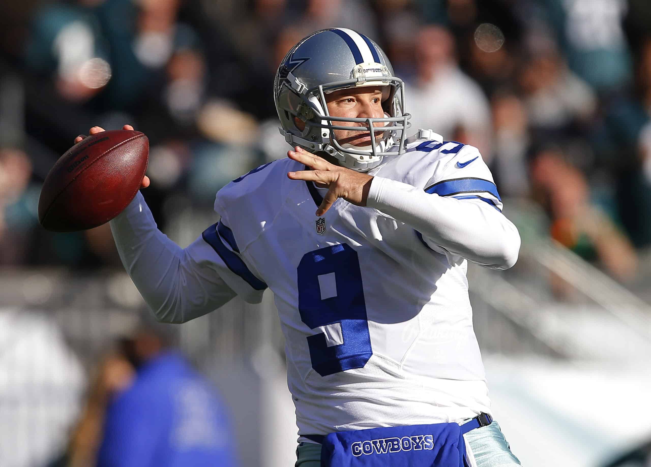 Were Tony Romo hands a key to his passing accuracy? Exploring their impact on his throws.