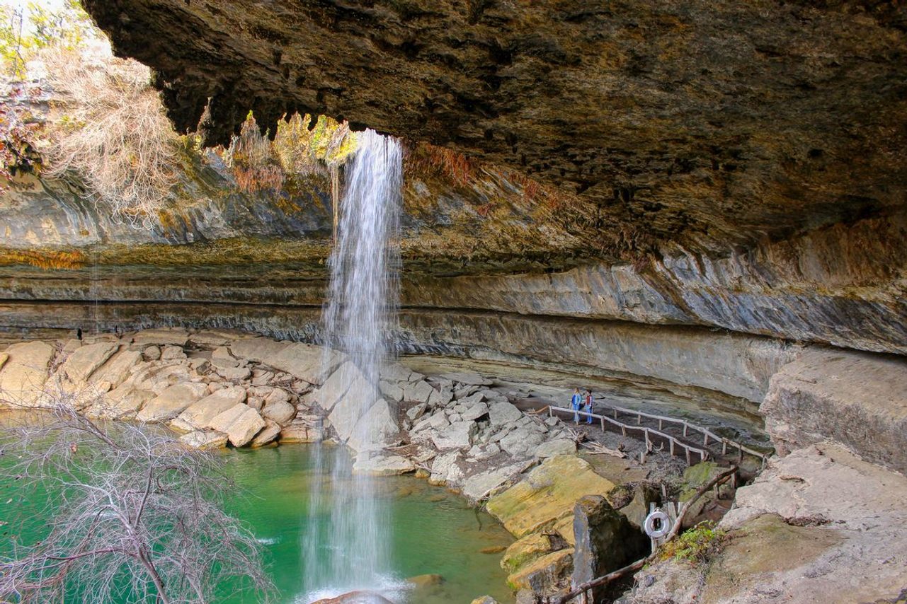Why are logan stone sites popular attractions? Explore the mystery and appeal of these natural wonders.