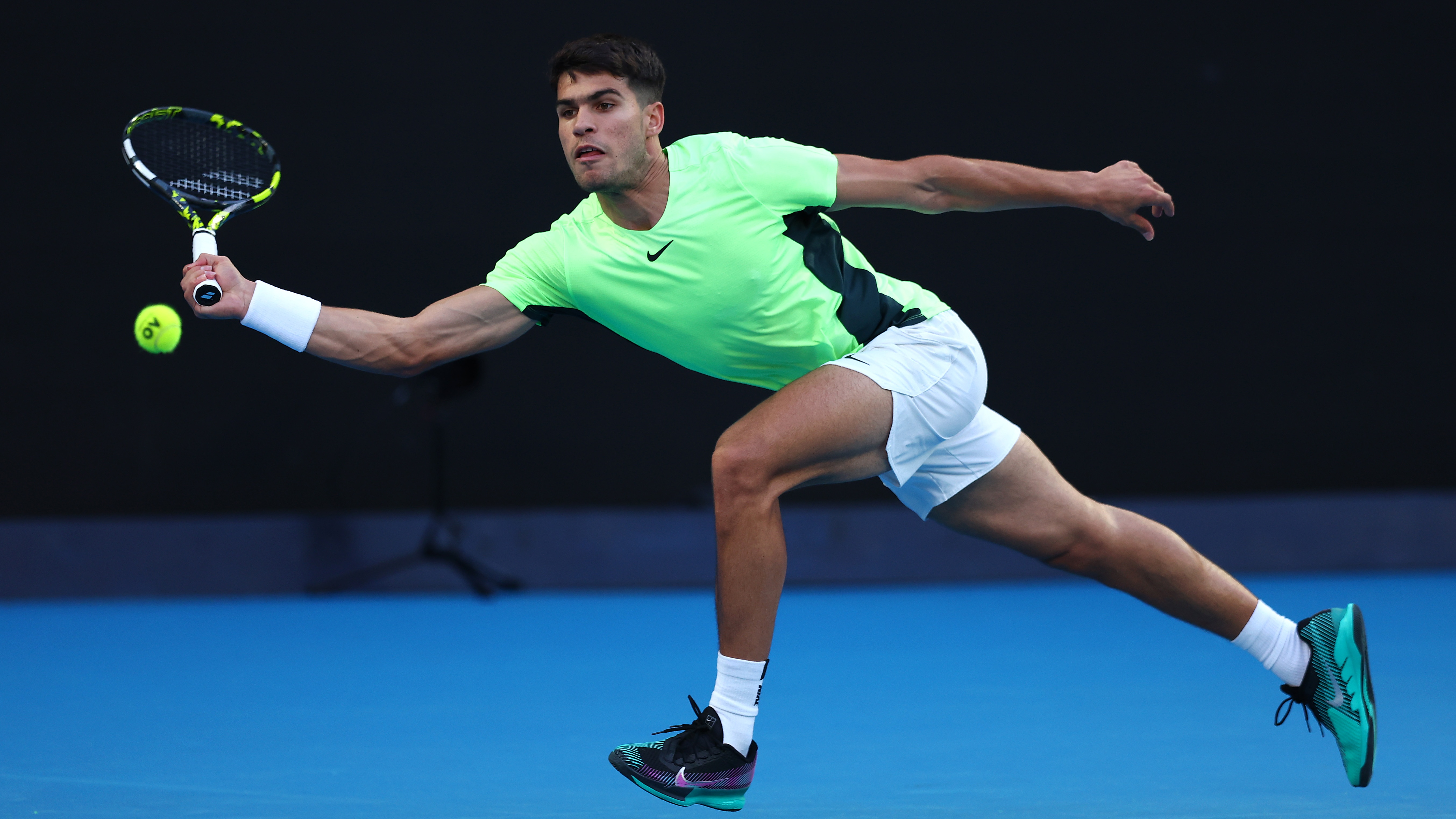 Watch Alcaraz match today live stream: Find out where and how easily.