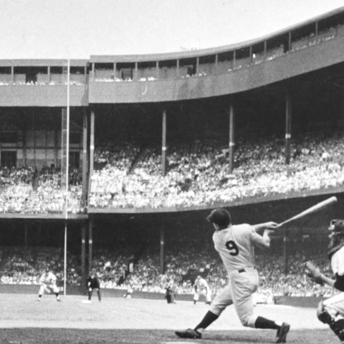 Looking Back at 1960 Baseball Stats (Who Led the League in Hits and Home Runs?)