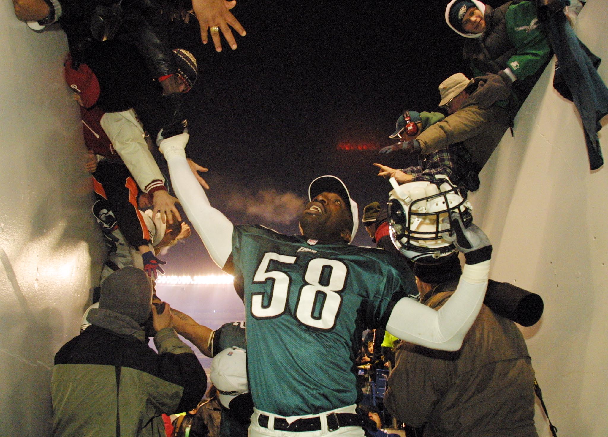 How did Ike Reese become famous? (Discover his journey from athlete to sports broadcaster now)