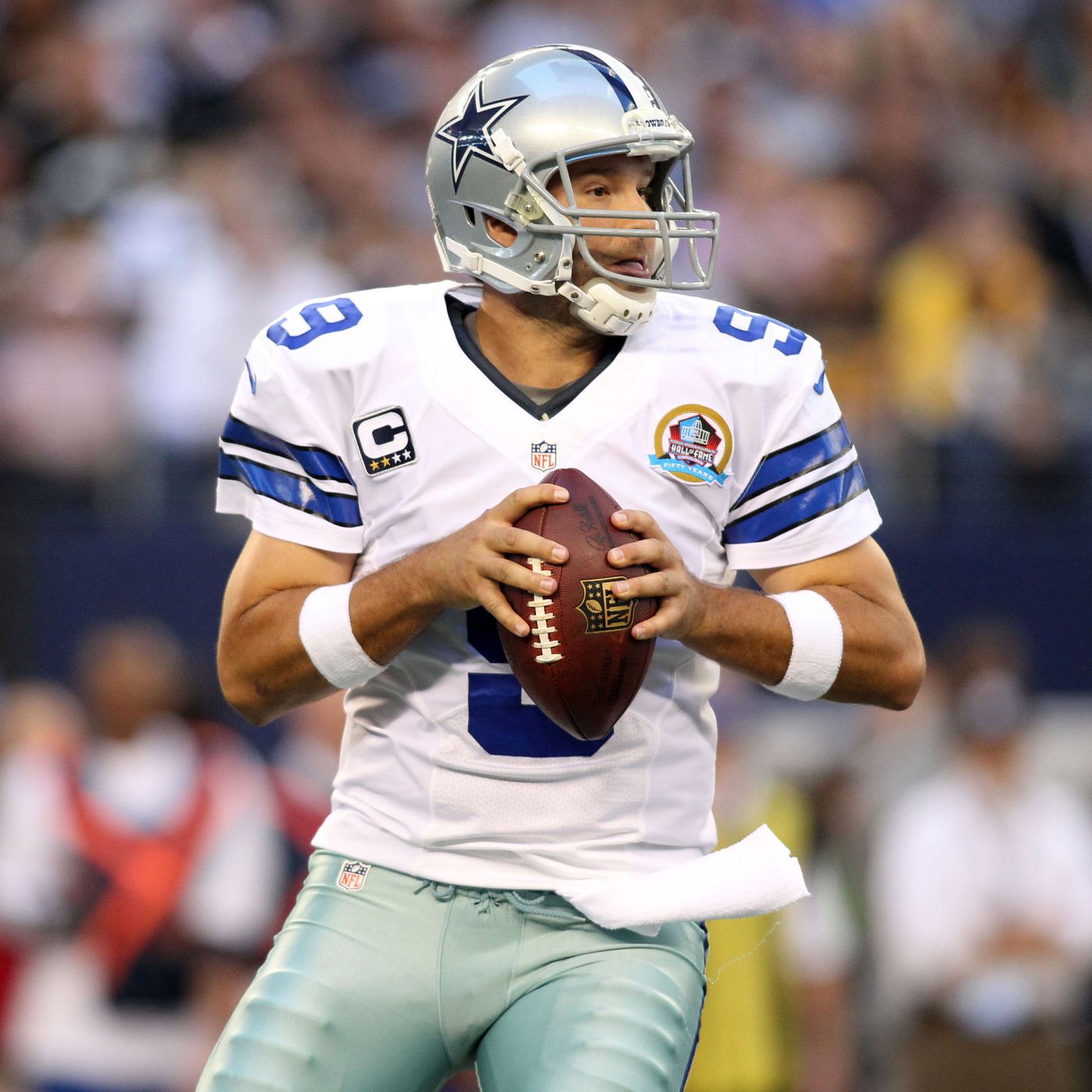 Were Tony Romo hands a key to his passing accuracy? Exploring their impact on his throws.