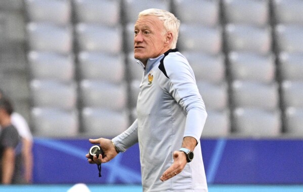 Any recent changes to the french coaching staff? Stay updated on the latest news and their team structure.