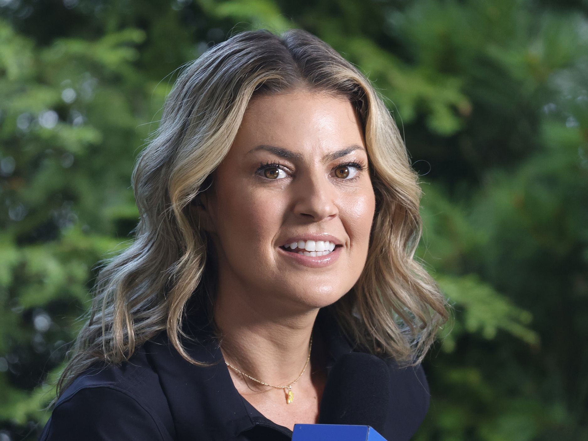 Who is Amanda V really? (Discover the full story and facts behind the name today)