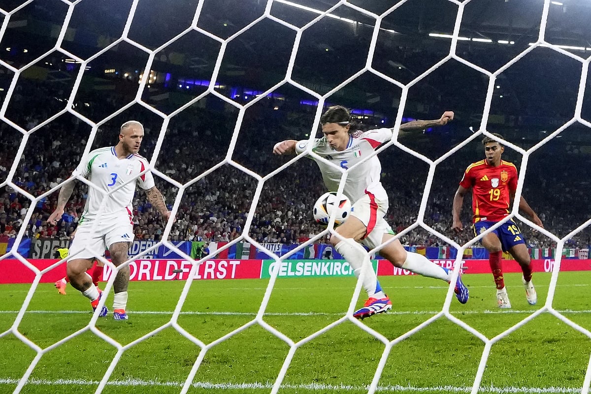 The Calafiori own goal: What happened? (Simple explanation of that shocking mistake!)