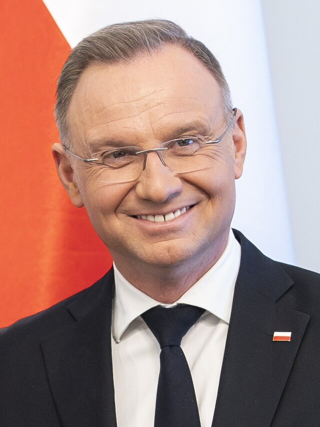 How tall is Andrzej Duda? Finding the real Duda height explained simply for everyone.