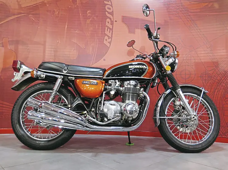 Want a honda 550 four super sport? Here are 5 reasons why its a great classic bike choice.