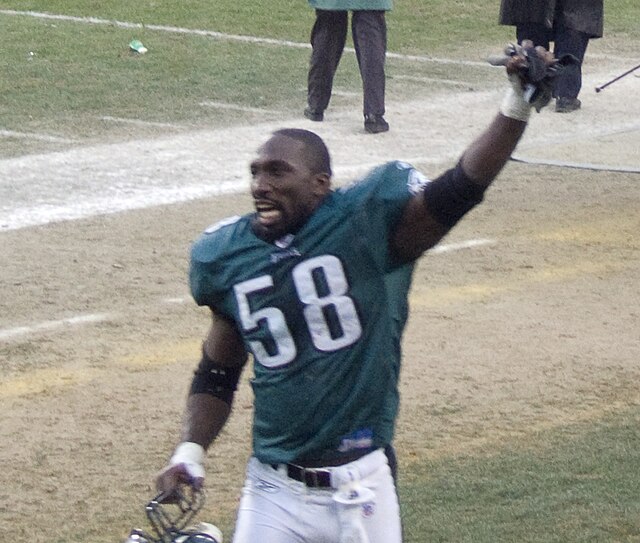 How did Ike Reese become famous? (Discover his journey from athlete to sports broadcaster now)