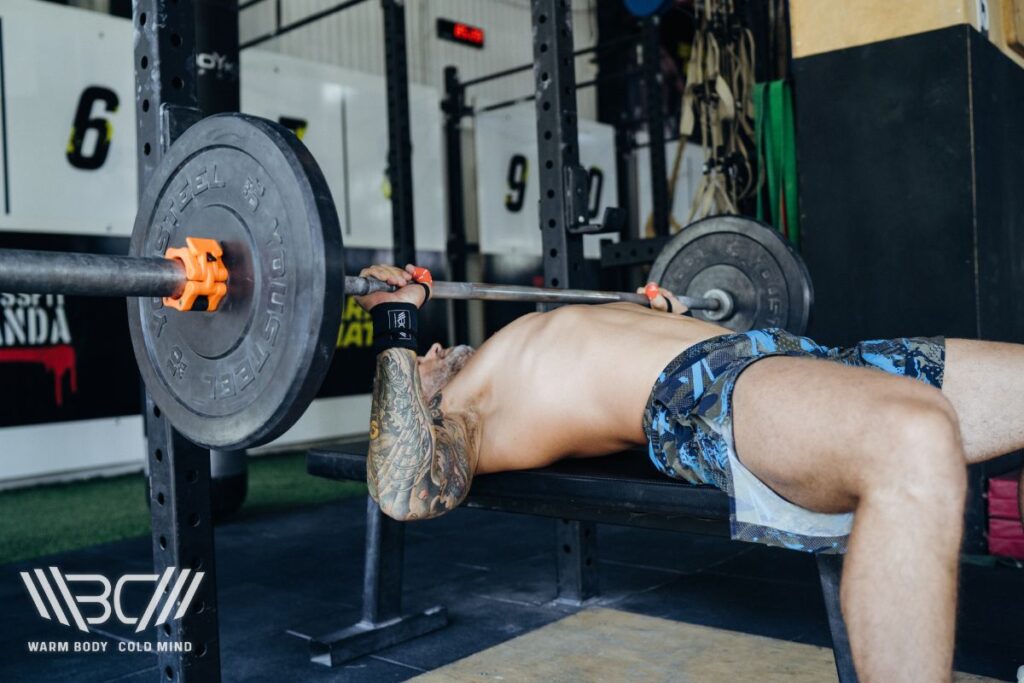 Setting up your bench press safety bars? Avoid common mistakes for maximum protection.