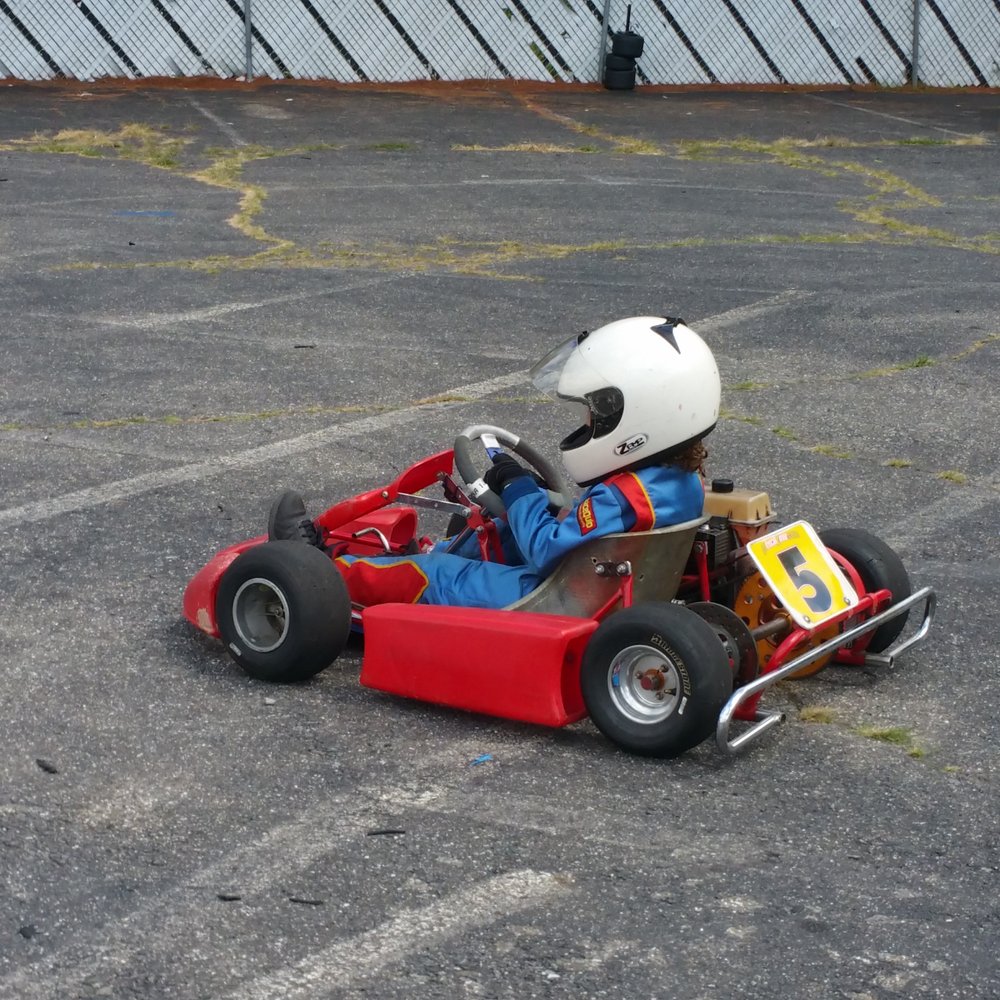 Is Middletown Race Track a good place for families? (Tips for bringing kids and enjoying your whole day at the track)