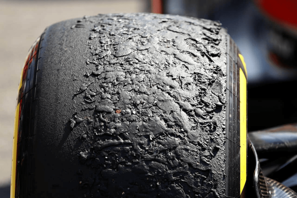 What does f1 tire graining mean? Get a quick and easy guide for every F1 fan.