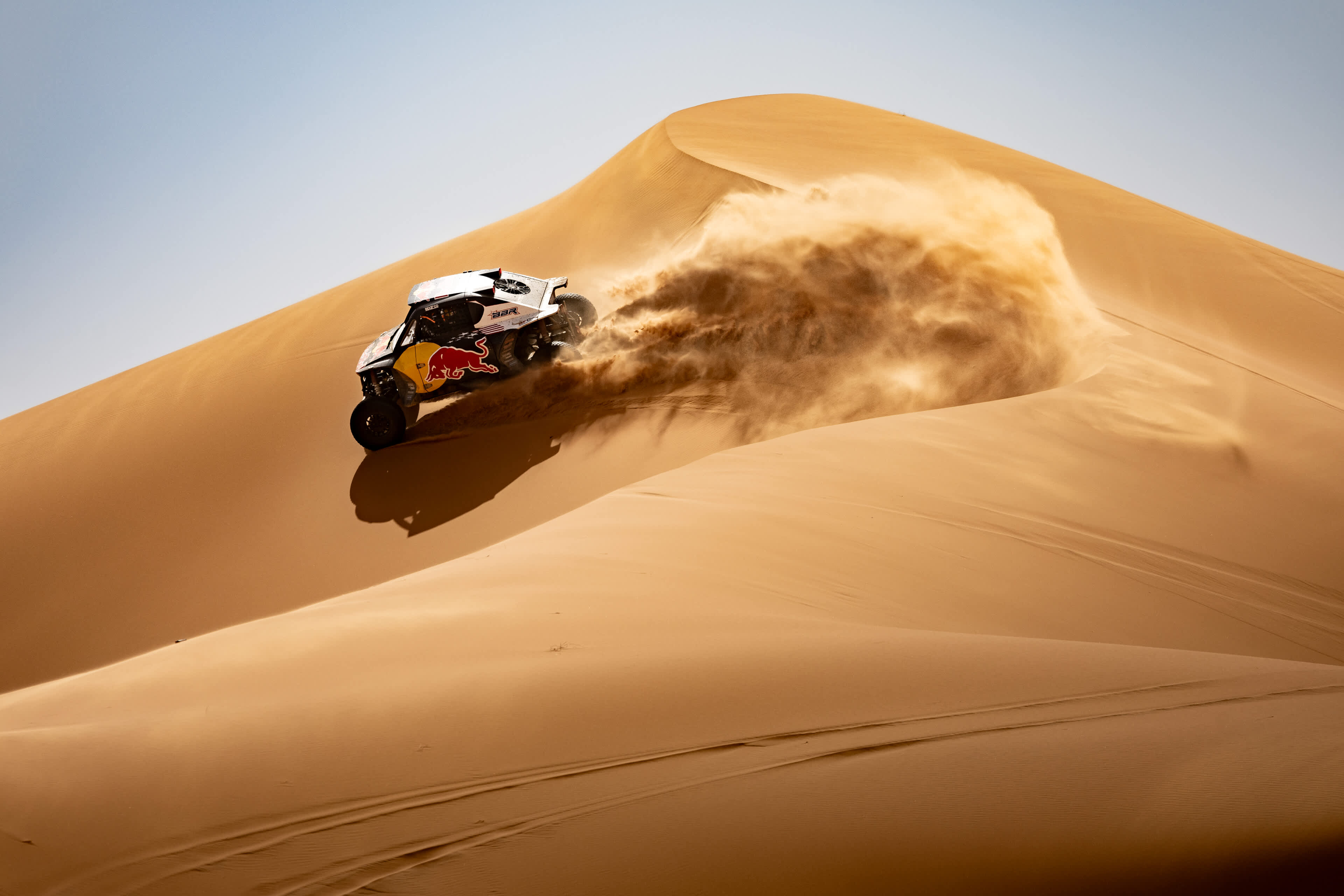 What exactly is a dakar motorbike? (Discover the key features and history of these incredible desert racers)
