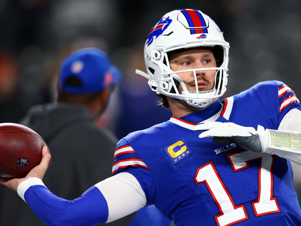 Need info on Josh Allen hand condition? Find out all the details about his famous hand.