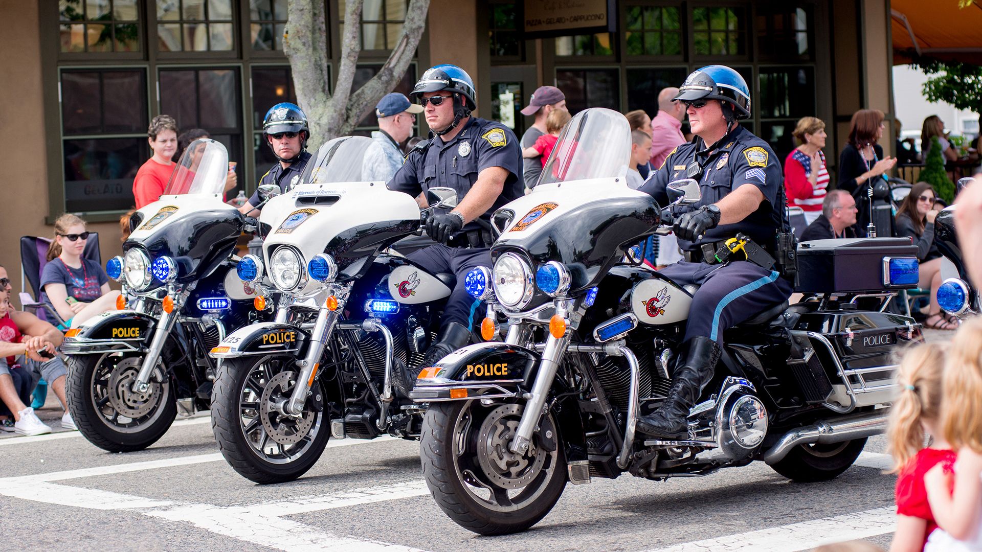 Why do many police forces use the bmw police bike? Learn about its best features for officer safety.