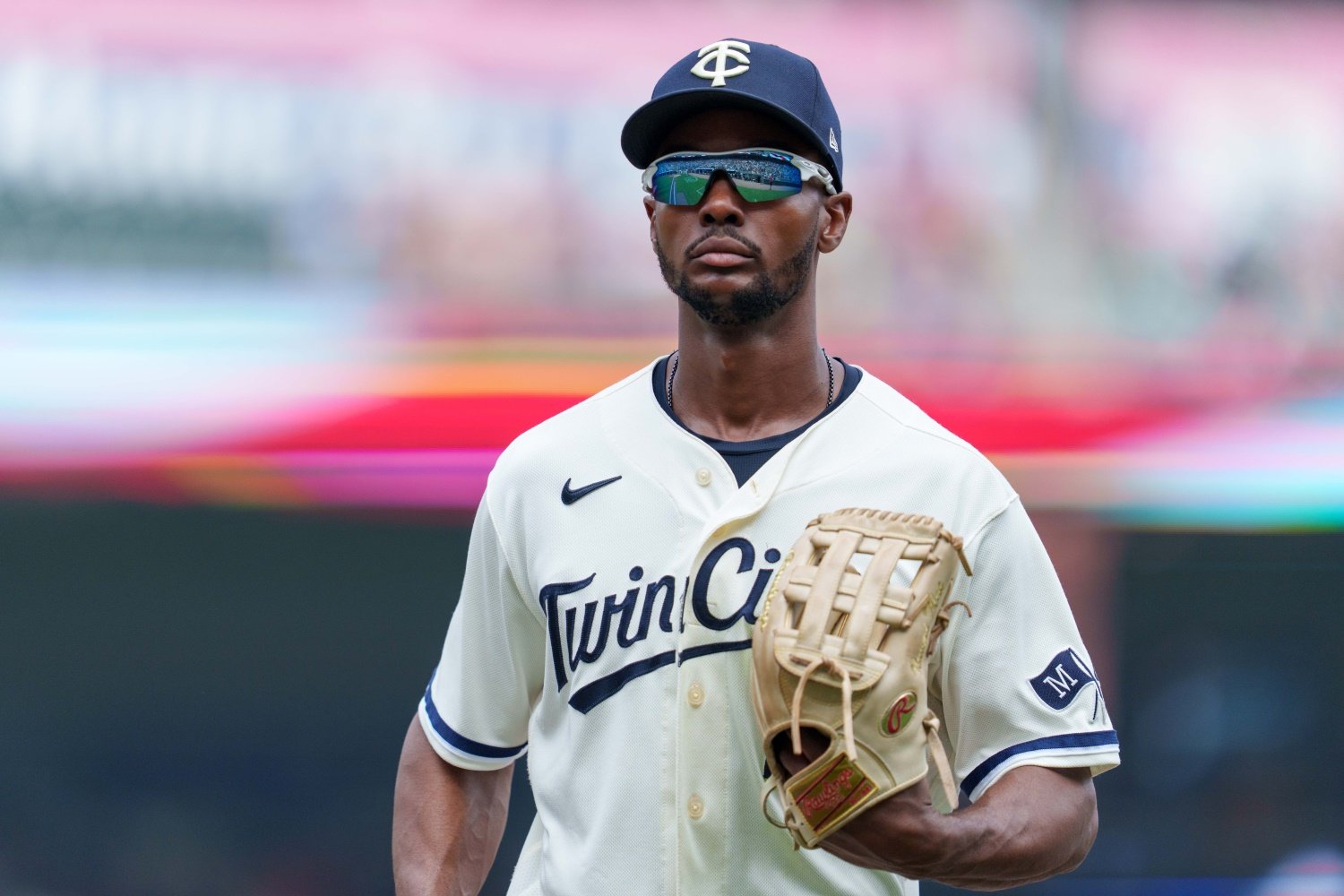 How much money will Michael A. Taylor free agent make? Experts guess his next contract value.