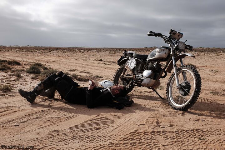 Motorbike Riding in Desert Heat: Essential Survival Hacks
