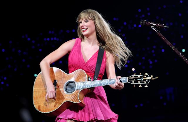 Why Taylor Swift Fans Love Formula 1? Racing Connection Explained