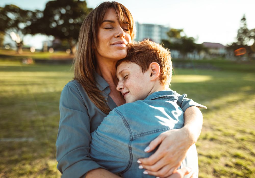 How Often Should Mom Hug Son? Expert Parenting Tips Revealed