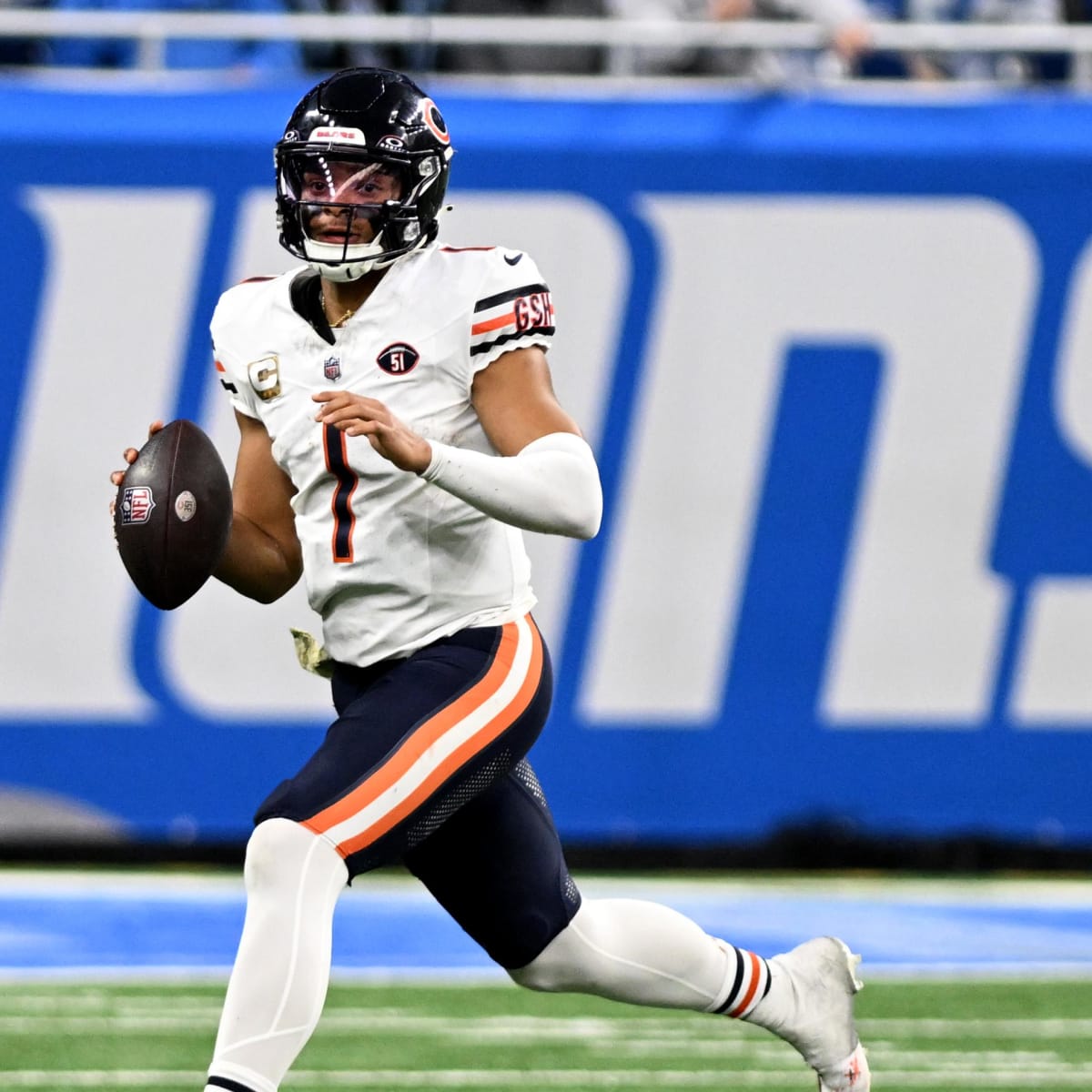 How strong is Justin Fields arm strength expert reviews and ratings