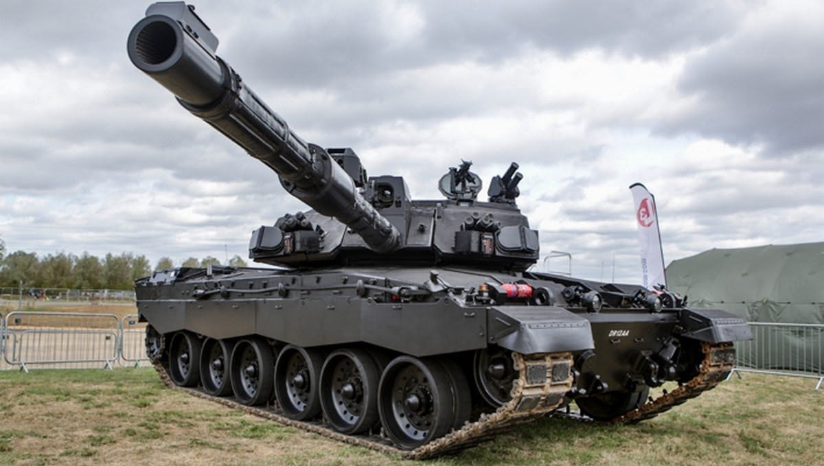 Challenger 2 Black Night vs other tanks? How it compares today!